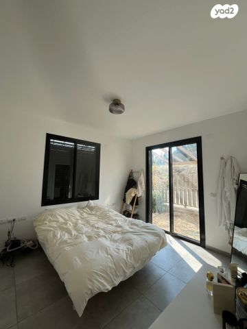 דירת גן, הדרים 18, נווה שרת, זכרון יעקב