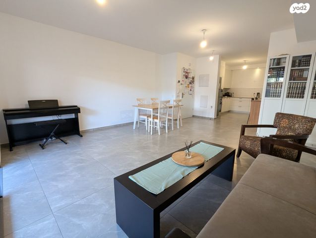 דירת גן, השלושה 4, נווה שמיר רמת בית שמש ה-1, בית שמש