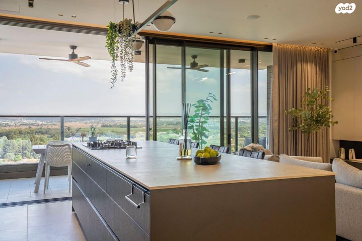 דירה, יונה וולך 4, גרין פארק החדשה, הוד השרון