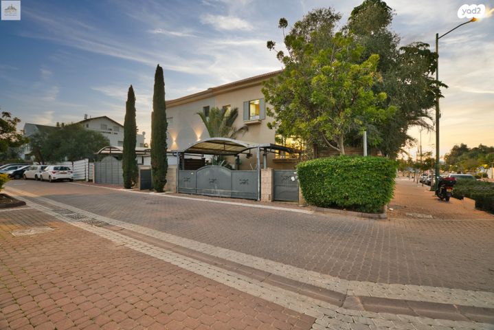 בית פרטי/ קוטג', מבצע משה 12, נווה ים, ראשון לציון