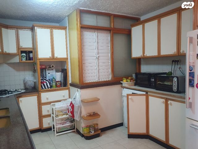 דירה, שרה אהרונסון 4, אזור הבילויים, רמת גן