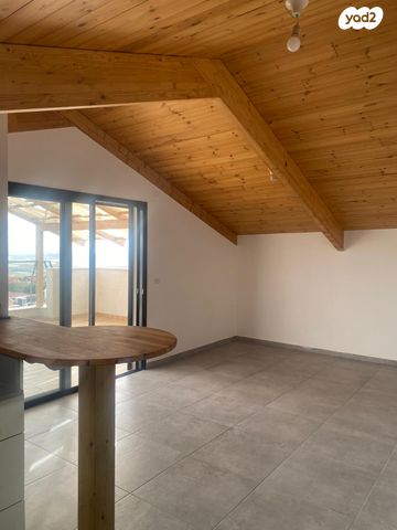 דירת גן, הדרים 18, נווה שרת, זכרון יעקב