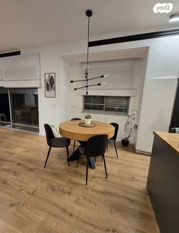 בית פרטי/ קוטג', הטופז 20, שכונה 8, תל מונד