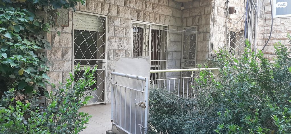 בנימין מטודלה 38