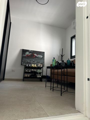 דירה, יצחק שמיר 13, נווה שרון / שער העיר, נתיבות