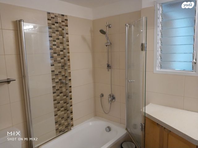 דירה, משה סנה 5, לב הפארק, רעננה