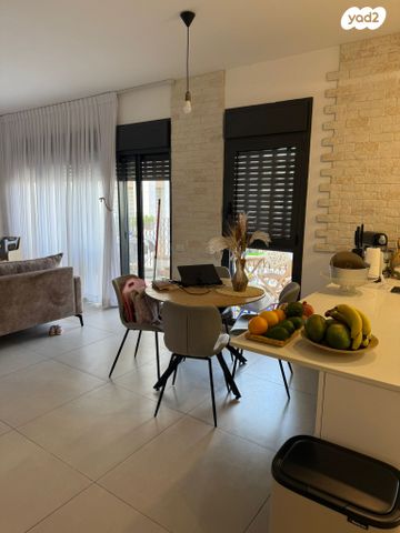 דירה, אהבת אדם 8, שרונה, כפר יונה