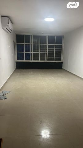 דירה, שדרות הרצל 7, קרית שמואל, טבריה