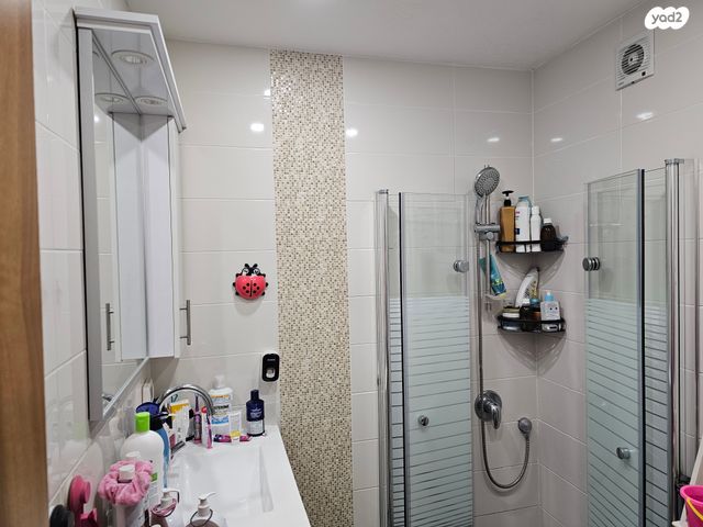 דירה, שדרות גולדה מאיר 11, קרית נורדאו, נתניה