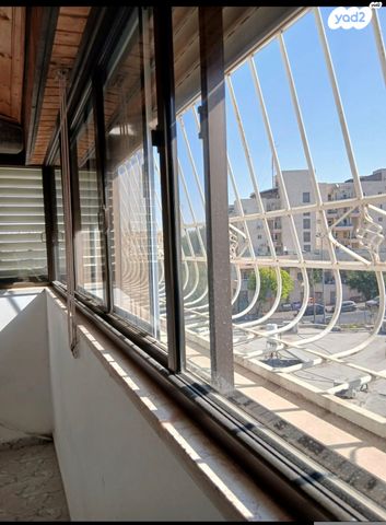 דירה, הגננת 242, גילה, ירושלים