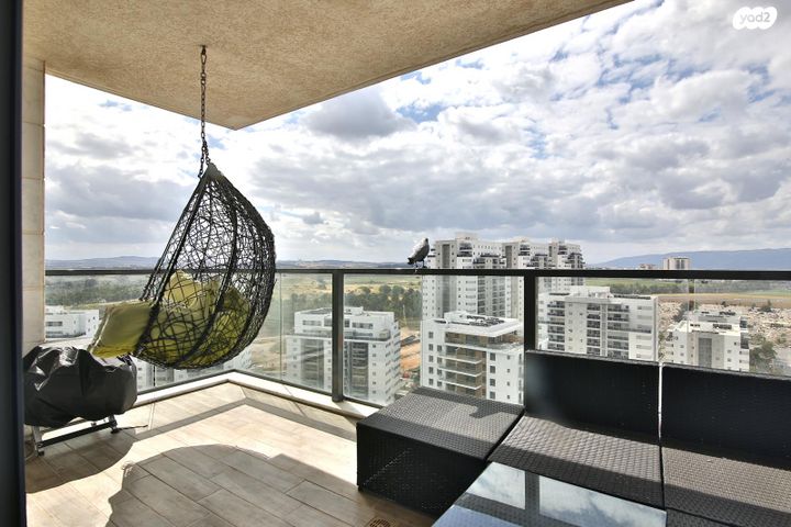 דירה, נעמי שמר 10, נאות אפק, אפקה, קרית ביאליק