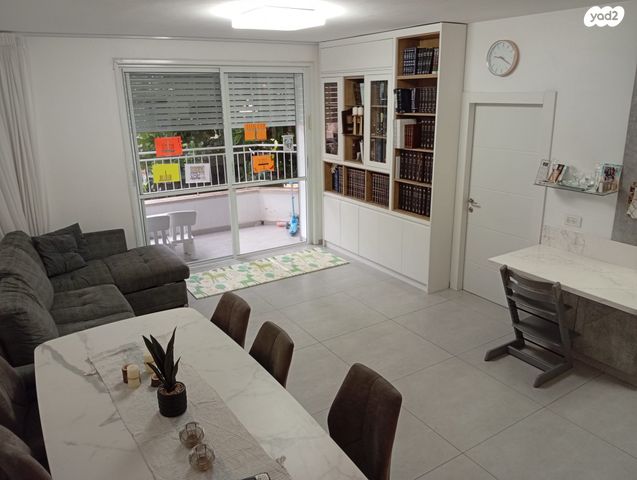 אברהם שפירא 17