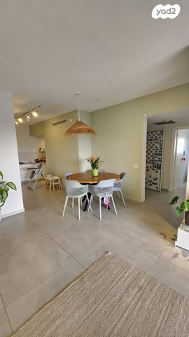 דירה, וייצמן 131, קרית שז"ר, רעננה