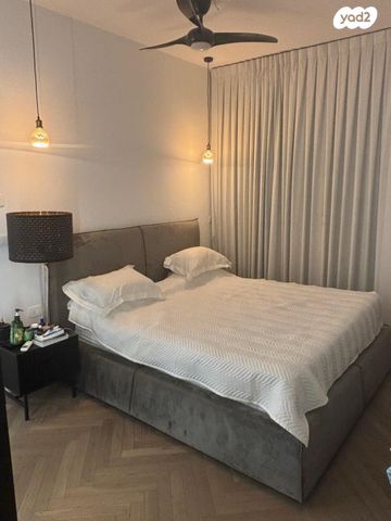 דירה, אריק איינשטיין 28, הרצליה ב', הרצליה