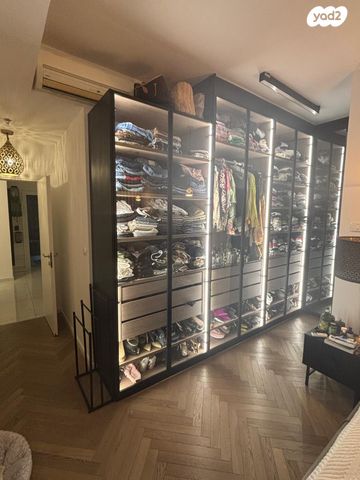 דירה, אריק איינשטיין 28, הרצליה ב', הרצליה