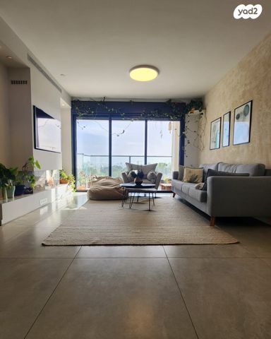 דירה, וייצמן 131, קרית שז"ר, רעננה