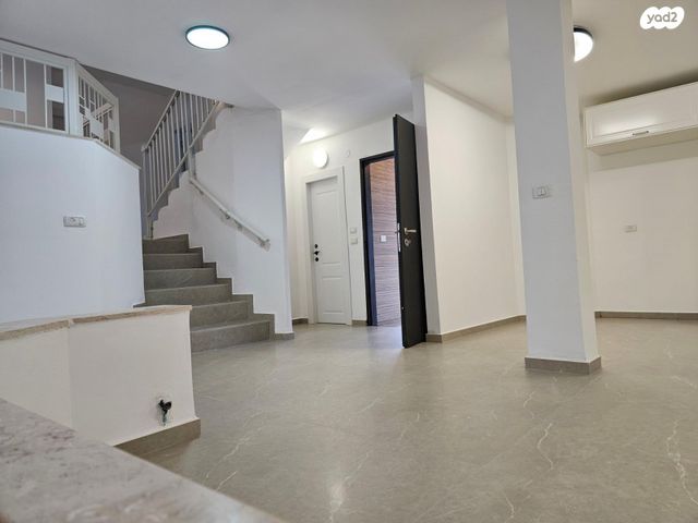 בית פרטי/ קוטג', יערה 19, שאר העיר, להבים