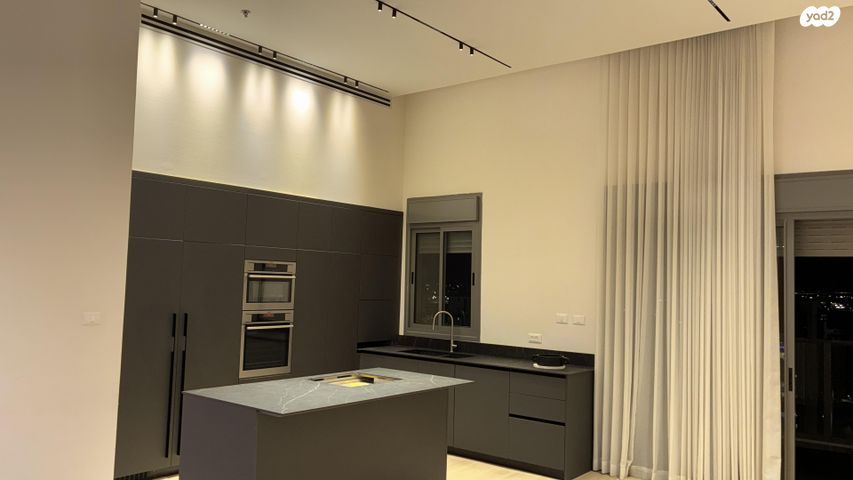 גג/ פנטהאוז, שלום דנינו 10, נתיבות מערב, נתיבות