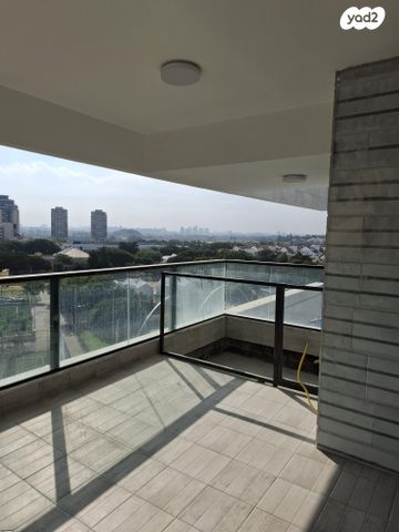 דירה, יונה וולך 7, גרין פארק החדשה, הוד השרון