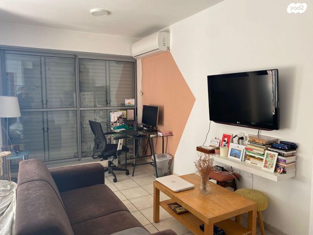 דירה, העלייה 62, פלורנטין, תל אביב יפו