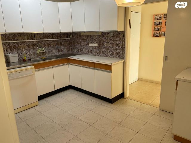 דירה, יאיר שטרן 9, נווה אמירים, הרצליה