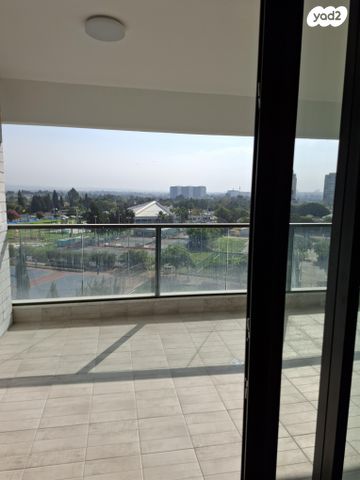 דירה, יונה וולך 7, גרין פארק החדשה, הוד השרון