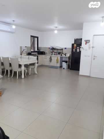 דירה, רבקה אמנו 10, כרמי גת, קרית גת