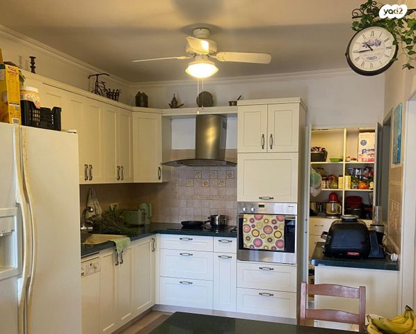 דירה, ברנשטיין 25, נווה הדרים, ראשון לציון