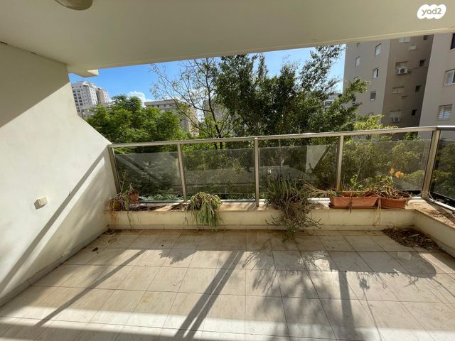 דירה, יאיר שטרן 9, נווה אמירים, הרצליה