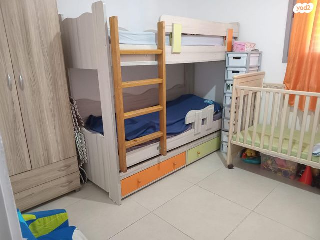 דירה, הקהילה 26, בצוותא, חריש