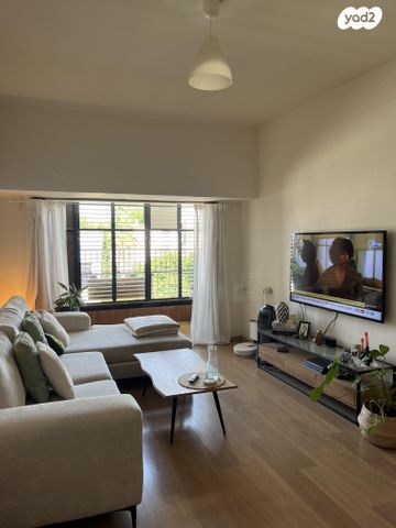 ז'בוטינסקי 77