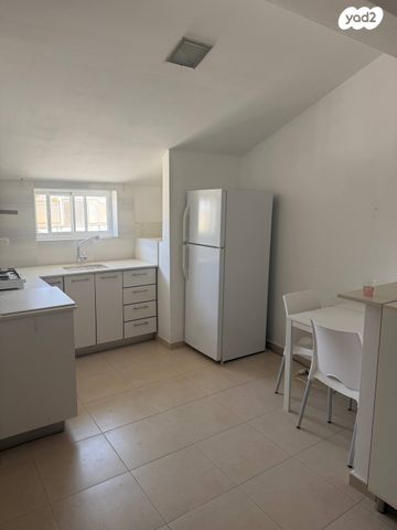 אליהו חכים 43