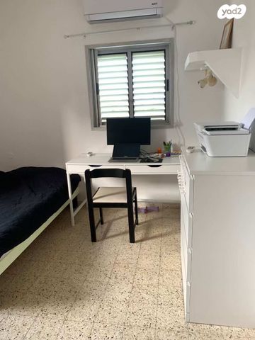 דירה, חיים משה שפירא 15, רובע ד', אשדוד