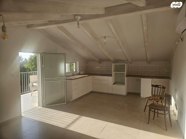 דירה, הטבעונים 2, גיניגר, גיניגר