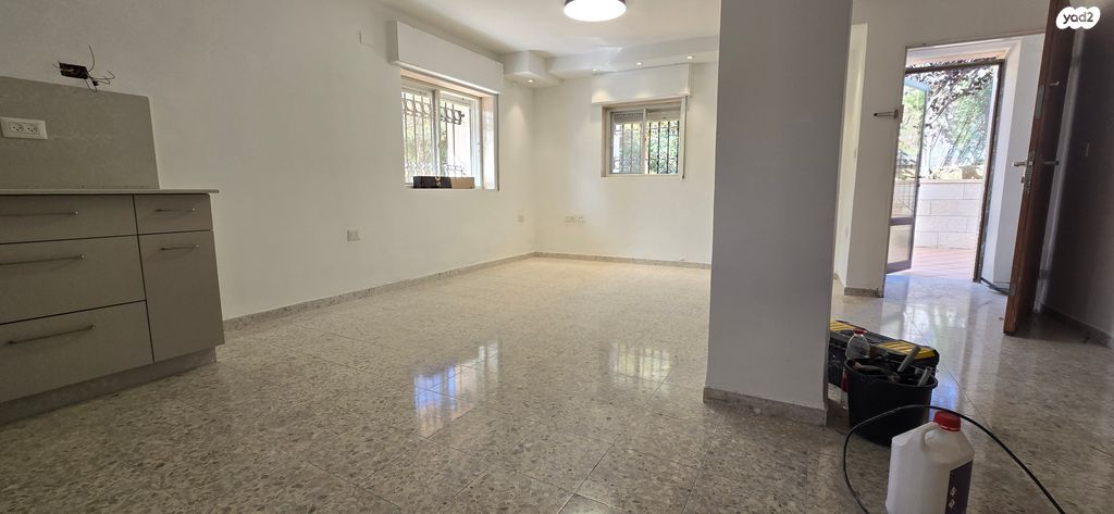 דירת גן, מכור 9, קטמונים, ירושלים