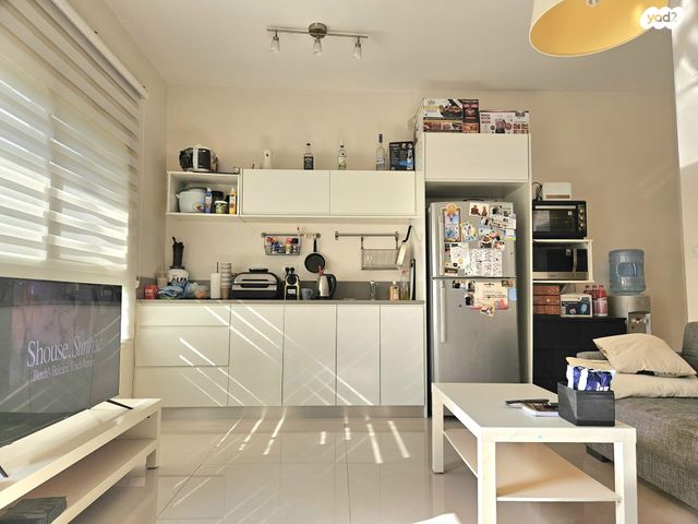 יחידת דיור, אלון 10, מעונה, מעונה