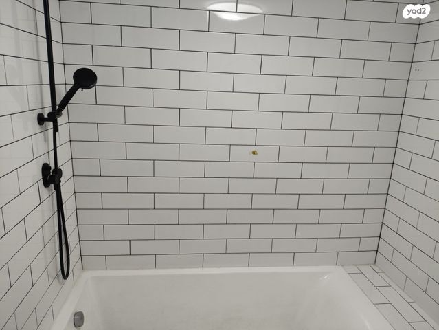 דירת גן, הברוש 9, בית נקופה, בית נקופה