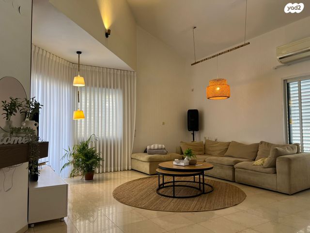 דו משפחתי, השריונאים 4, אפרידר, אשקלון