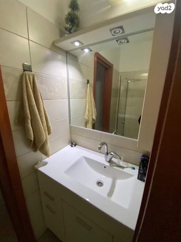 דירה, צבי הירש קלישר 10, מחנה יהודה, פתח תקווה