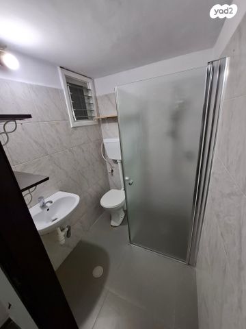 יחידת דיור, הזית 2, כפר אהרון הישנה, נס ציונה