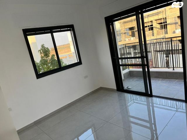 דו משפחתי, השמחה 21, שרונה, כפר יונה