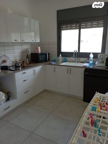 דירה, קרן היסוד 22, עיר, מרכז העיר, נהריה