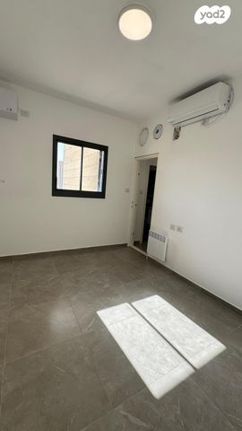 דירה, הרב אברהם זקן 18, מורדות ארנונה, ירושלים