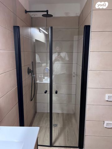 יחידת דיור, נחל מירון 1, מורדות רזים, צפת