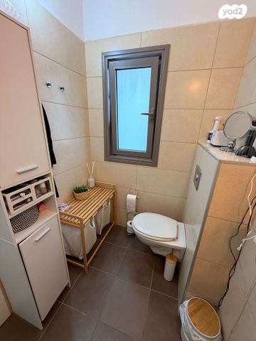 גג/ פנטהאוז, אהוד מנור 10, יפה נוף, כפר יונה