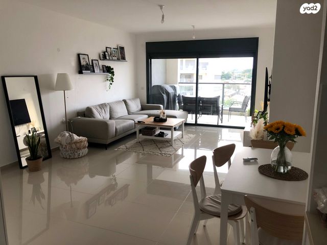 דירה, יעקב תמרי 12, חצרות המושבה, רחובות