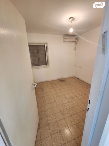 דירה, הרצפלד 2, ניר אביב, תל אביב יפו