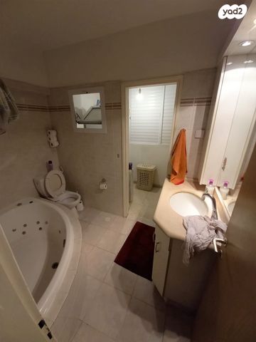 דירה, משה תבורי 10, צמרת גנים / עין גנים דרום, פתח תקווה