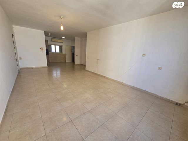 דירה, הגיבורים 58, מרכז העיר, חדרה