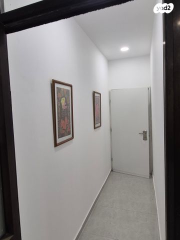 דירה, ביאליק 1, שכונת חשמונאים, מרכז העיר א, רמת גן